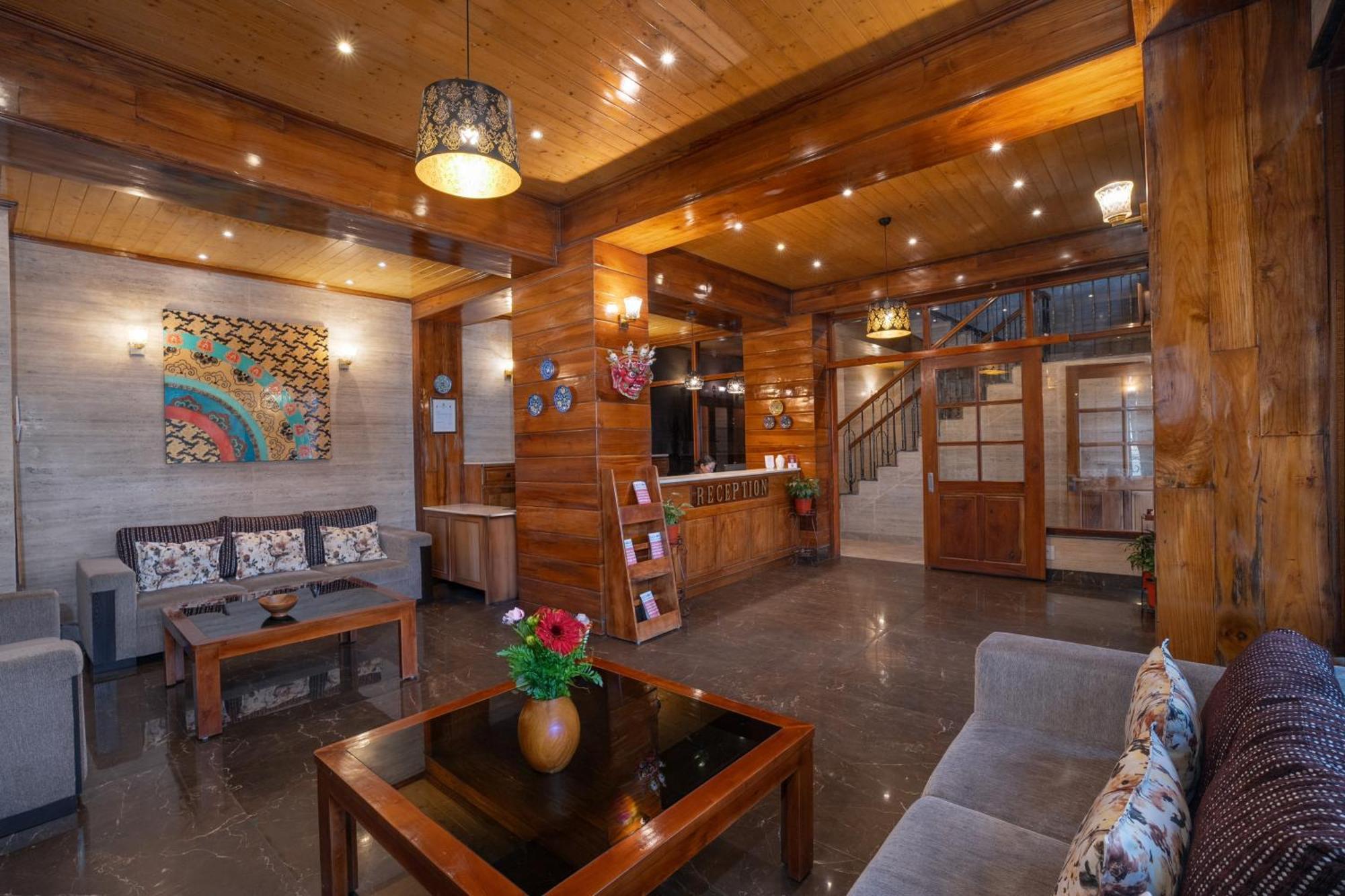 Summit Alpine Abode Hotel 5 Mins From Mg Marg Gangtok Esterno foto