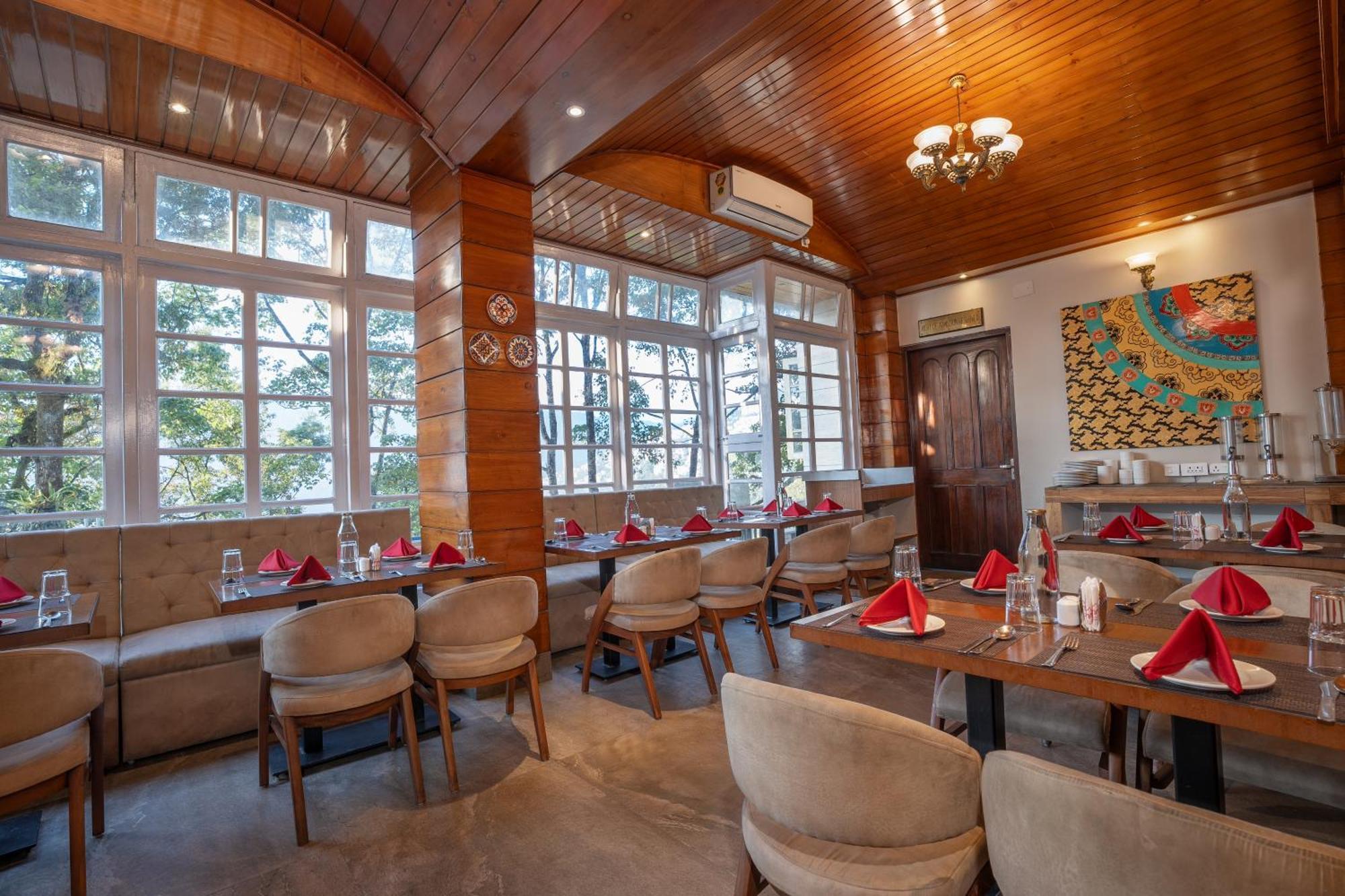 Summit Alpine Abode Hotel 5 Mins From Mg Marg Gangtok Esterno foto